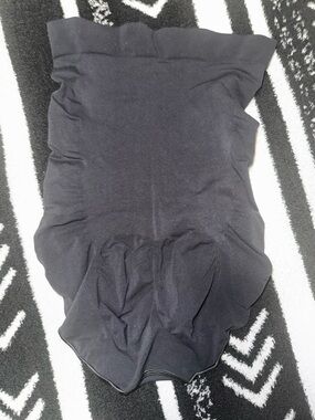 NWOT SKIMS High Waisted Sculpting Brief 3XL BLACK